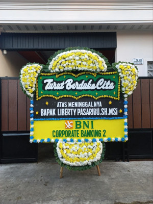 Papan Bunga Duka di Tobimeita
