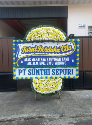 Papan Bunga Duka di Tobimeita