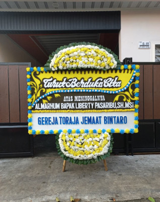 Papan Bunga Duka di Tobimeita