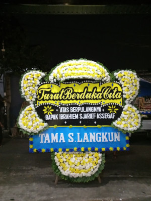 Papan Bunga Duka di Tobimeita