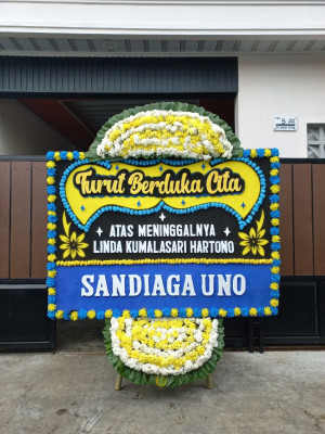 Papan Bunga Duka di Tobimeita